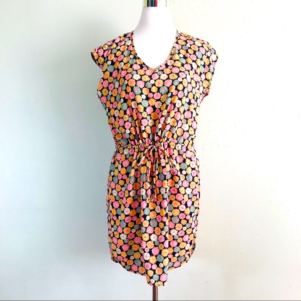 Floral print waist tie dress. NWOT